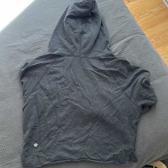Lululemon cropped hoodie - Picture 2 of 3